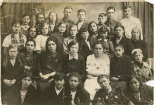 7-й кл. Школа №13. Канск. 1942 г.